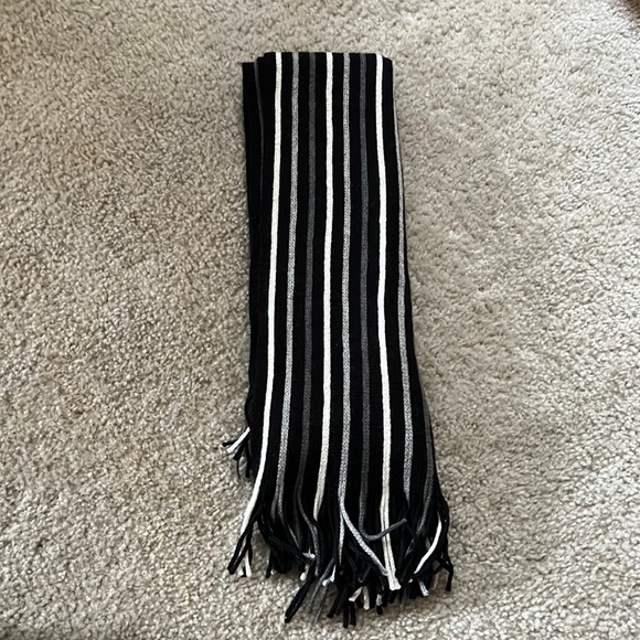Nautica scarf - Picture 1 of 3